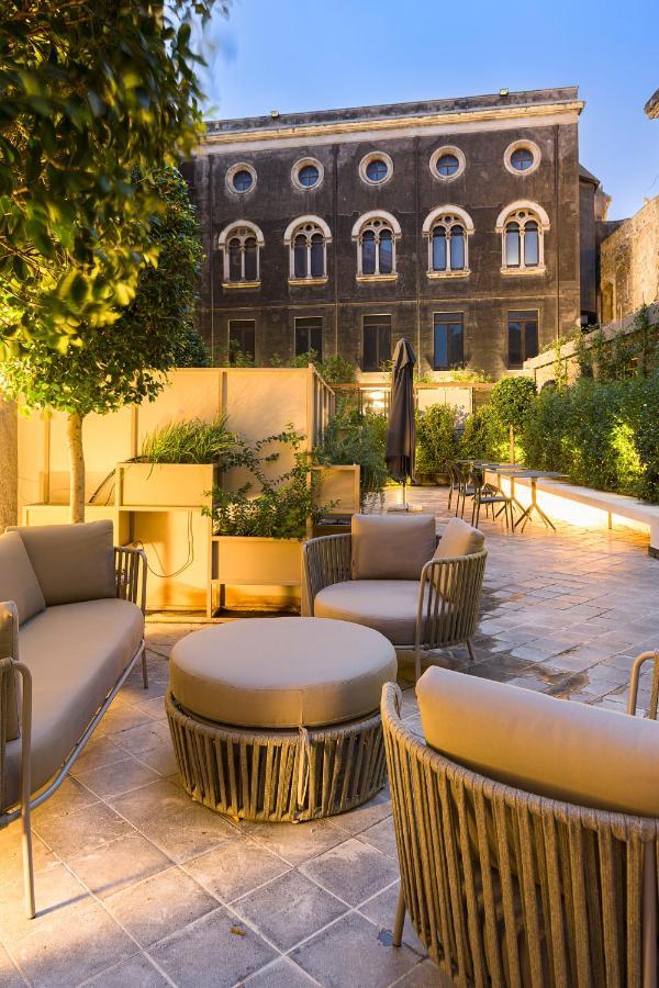 Bastio Private Suites カターニア エクステリア 写真